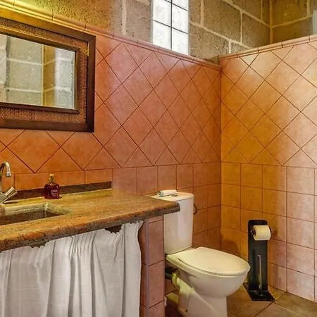 In Malpais De With A Terrace Holiday home Candelaria